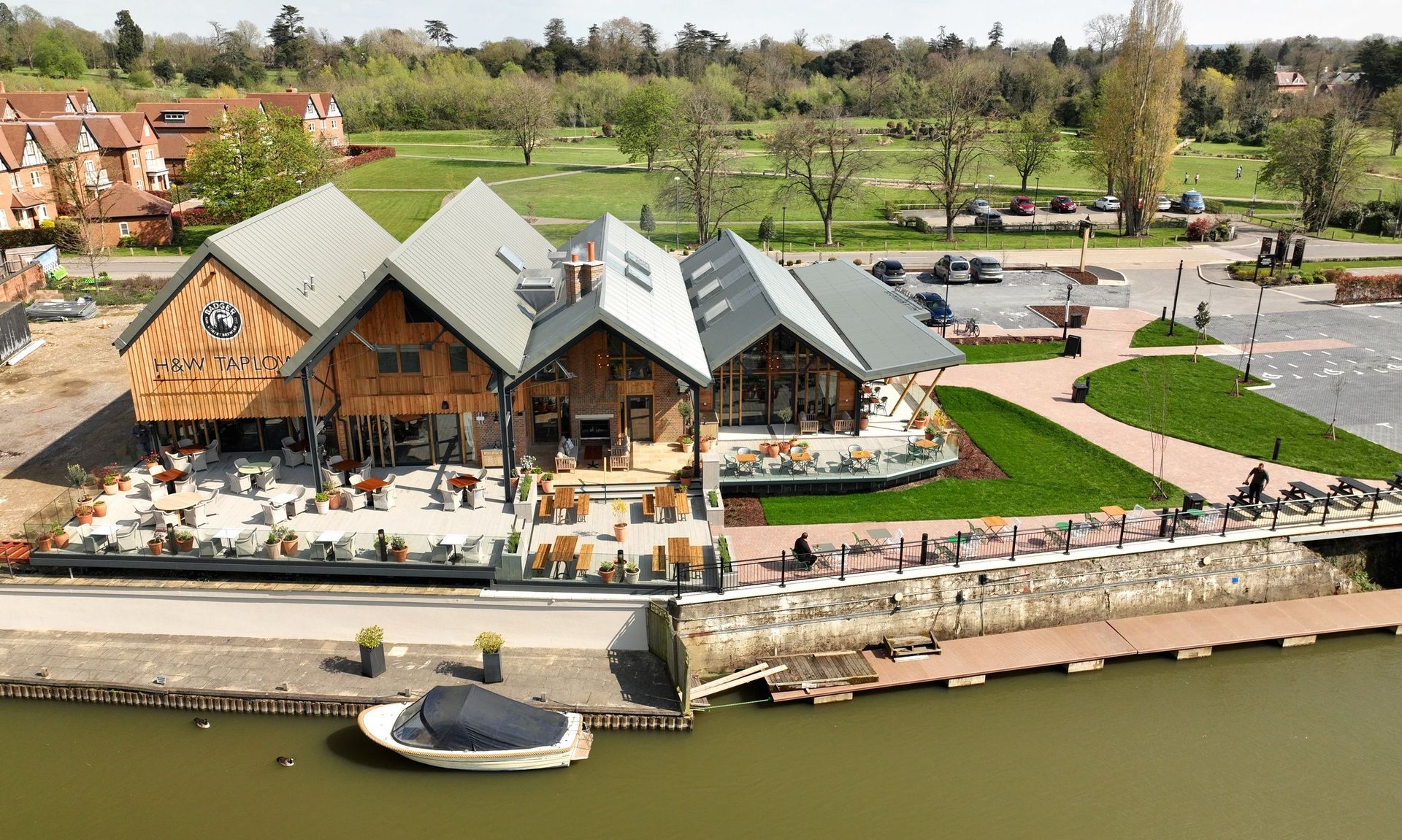 hall-woodhouse-taplow-gastropub-in-taplow-buckinghamshire-for-all